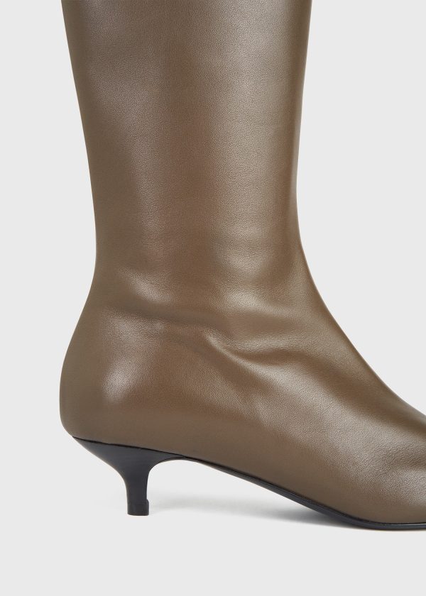 Slim leather knee-high boots ash For Sale