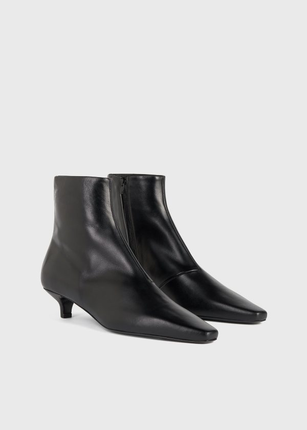 Slim leather ankle boots black For Sale